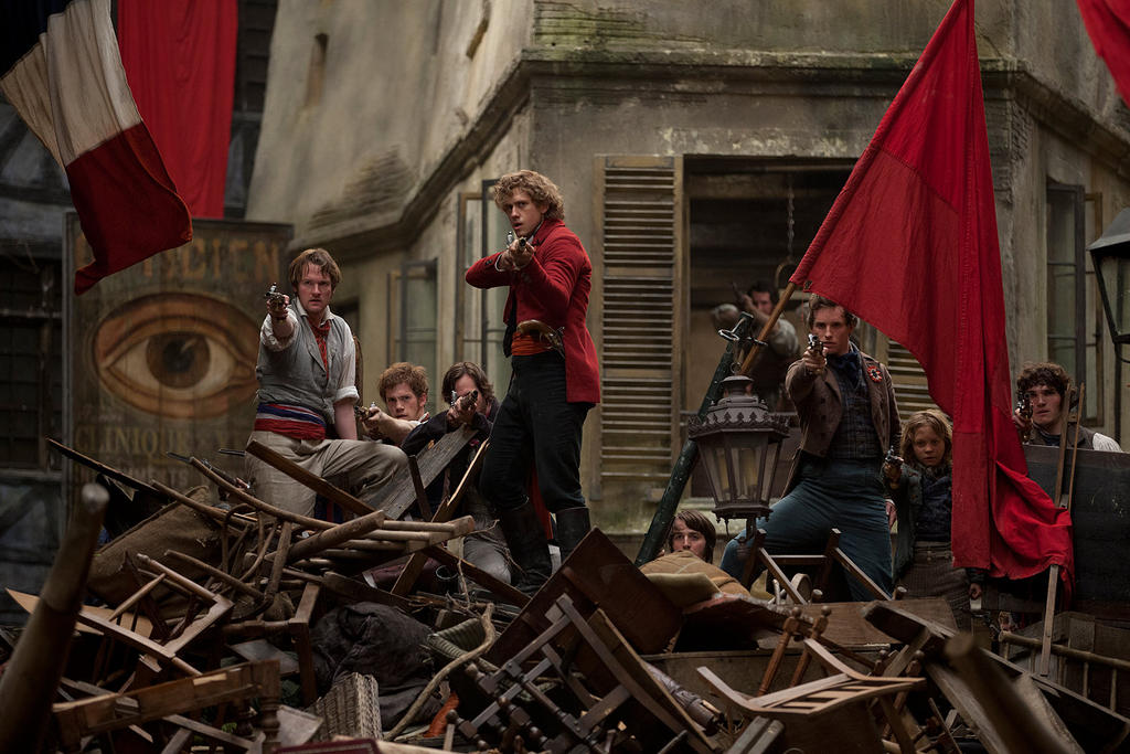 les-mis-barricade