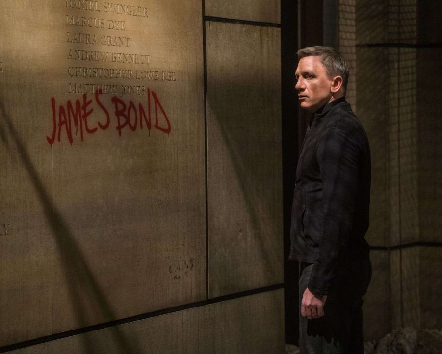 spectre-still03